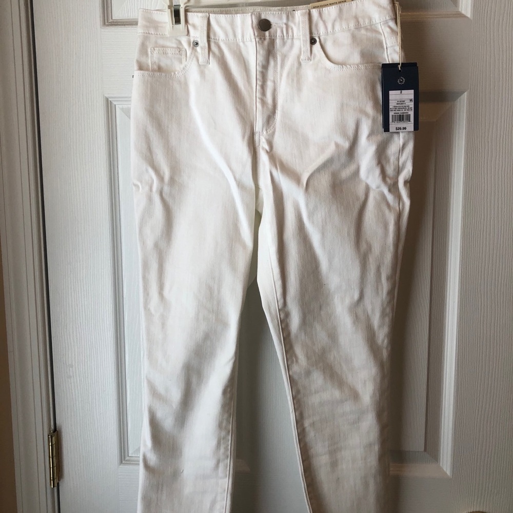 White universal thread straight leg jeans
